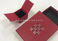 กล่องเครื่องประดับแฟนซีสีแดงเล็ก ๆ สำหรับแหวนพิมพ์โลโก้กระดาษห่อ 2 ด้านเปิด ผู้ผลิต